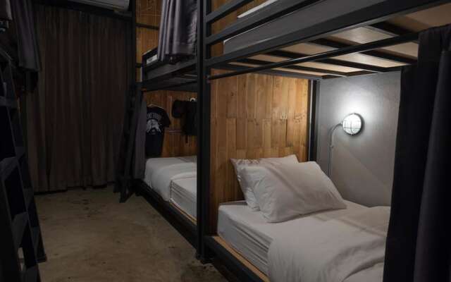 Sleepcase Hostel