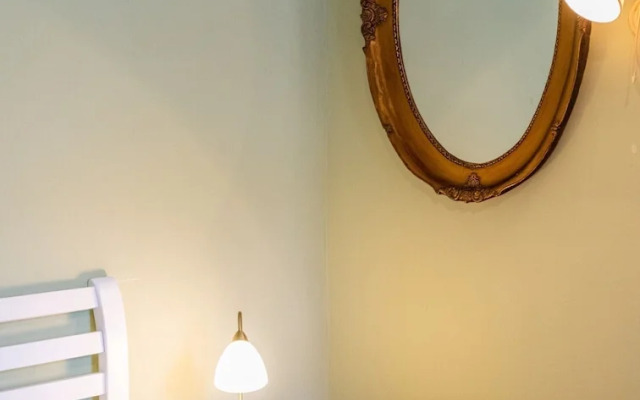 Traditional apartment Bacvice, 3 min walk to the beach