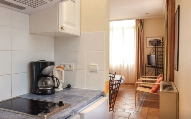 Central 1 Bedroom with 2 Bathrooms