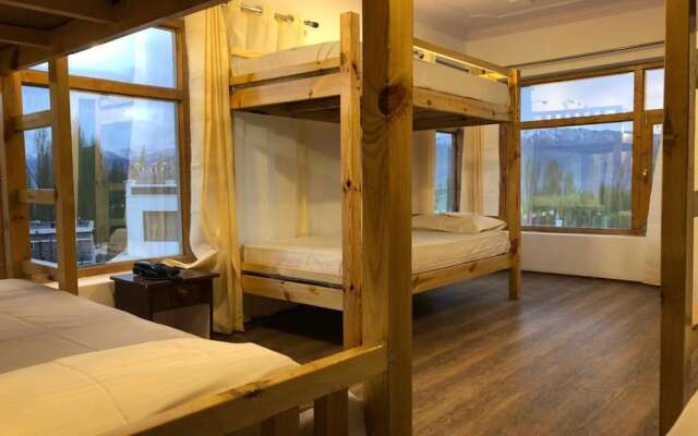 Ree Hostel