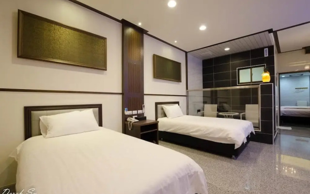 Xianfeng B&B