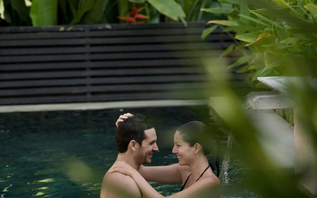 Отель The Royal Santrian