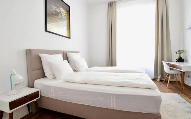 Luxury Apartment by Hi5 - Budapest Broadway