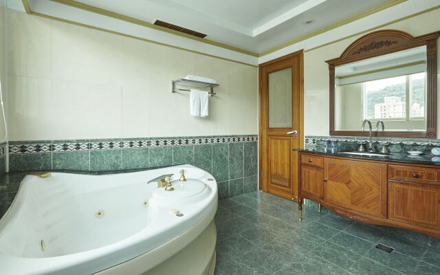 Taipei Star Beauty Resort Hotel