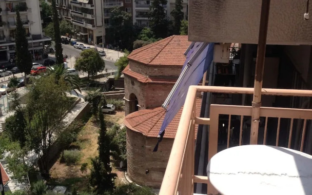 Apartment On Stefanou Tatti 1
