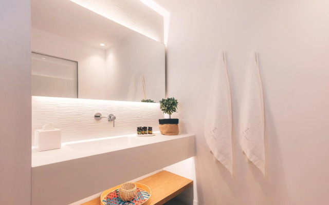 Adama Mykonos Boutique Hotel