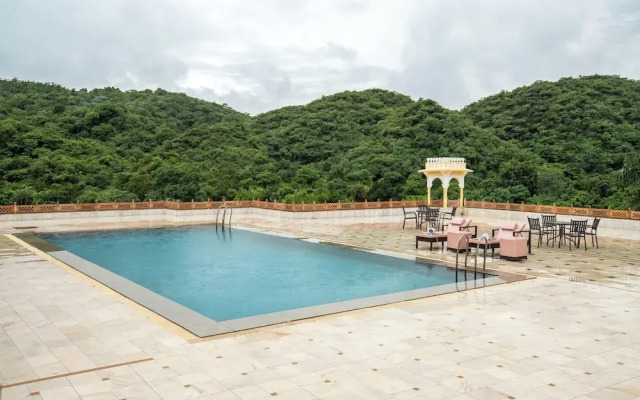 Traavista Surya Mahal Resort & Spa