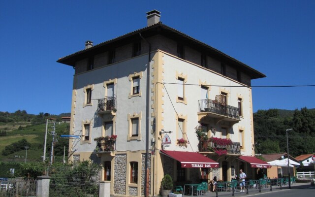 TXAKOLI Apartment by Aston & Wolf