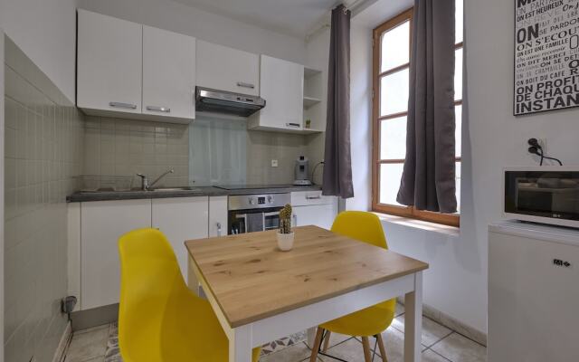 Un cocon avec terrasse en Bastide