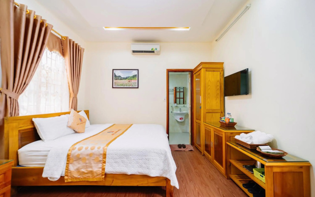 Huy Hoan Hotel