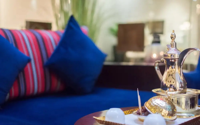 Almuhaidb Al Takhasosi Suites