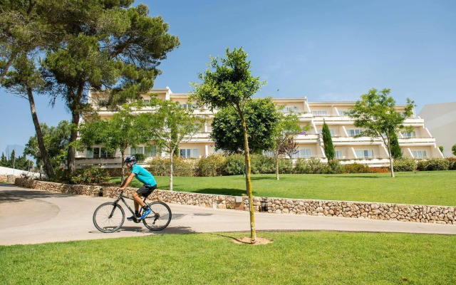 Blau Privilege Porto Petro Beach Resort & Spa