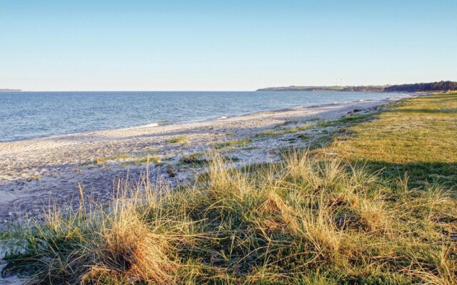 Amazing Home in Ebeltoft With 4 Bedrooms and Wifi