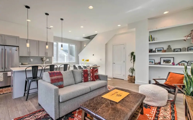 Modern Denver Townhome w/ Rooftop Terrace!