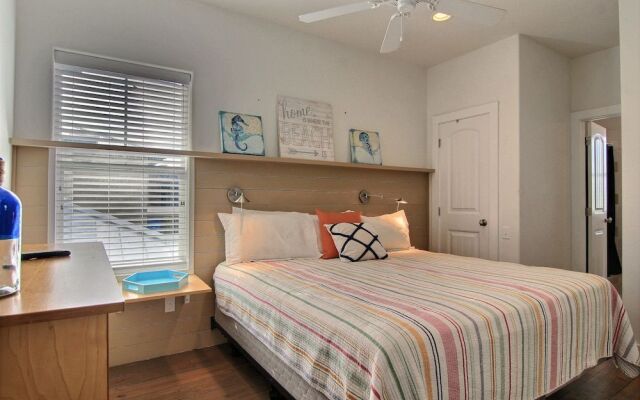 Vista Grande 932 by RedAwning