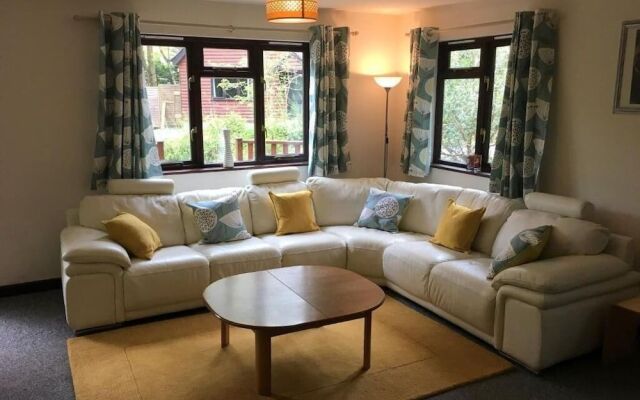 Prancing Hare Lodge Hot Tub