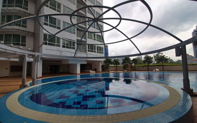 OYO Home 501 Luxury 1BR Crest Condo