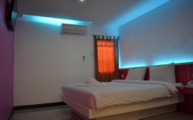 Romantic Hotel