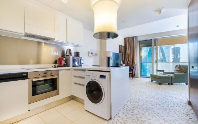 Comfy Studio at The Address Dubai Mall