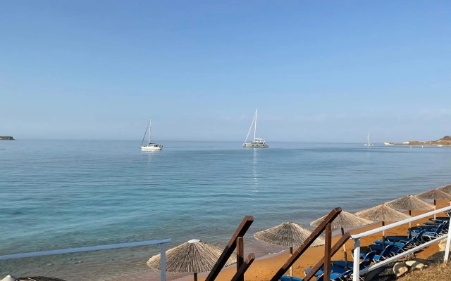 Kefalonia Beach Hotel & Bungalows