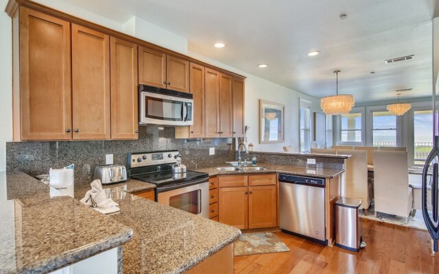 Pointe West 301-beachfront Views