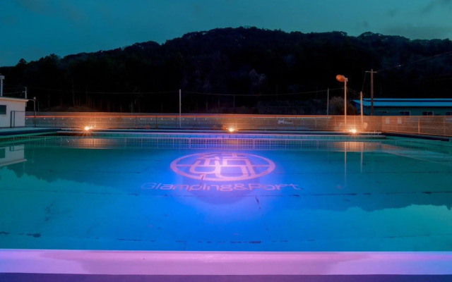 Glamping & Port