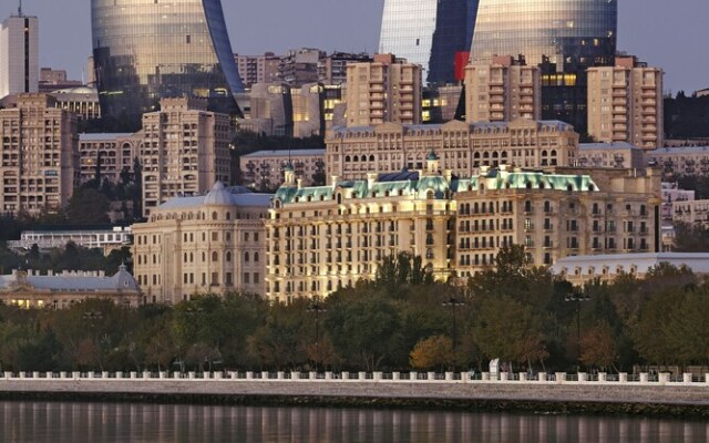 Апартаменты в отеле Fairmont Baku в комплексе «Огненные башни»