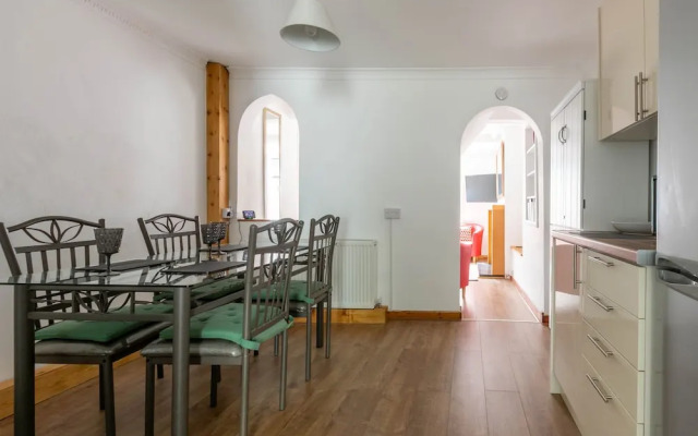 Stylish 2Bd Family Hideaway In Dover