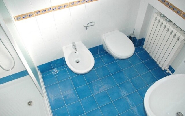 Elegant Villa a few Meters From the Beach