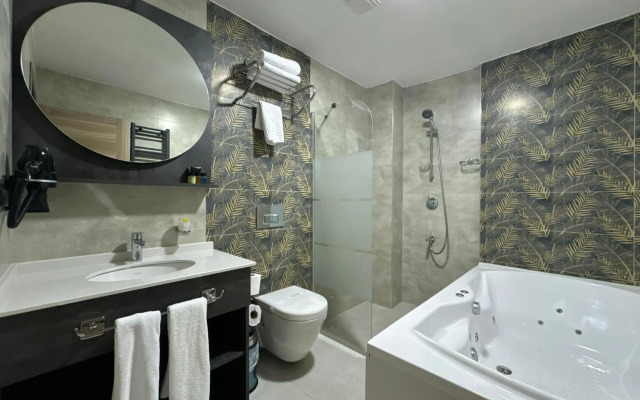 Korkmaz Otel
