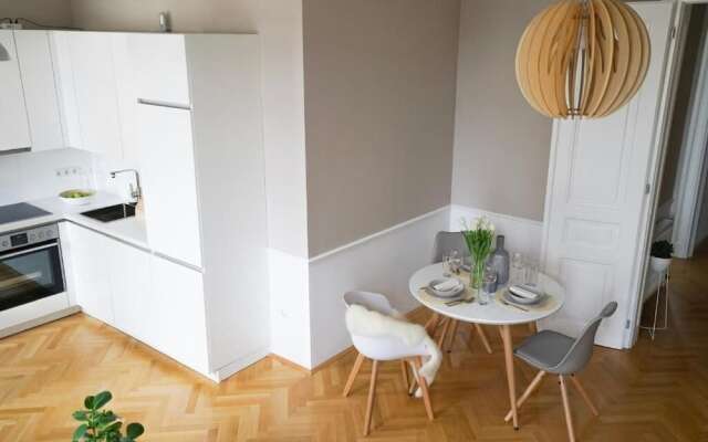 GuestHost Design Apartments