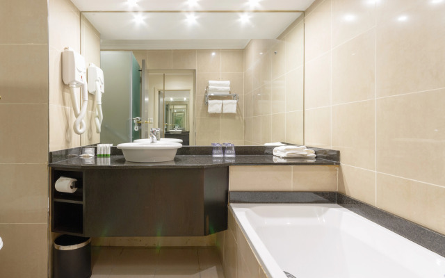 Holiday Inn Johannesburg Sunnyside Park by IHG