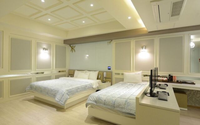 CIEL Motel