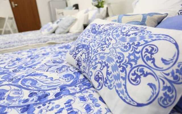 Red Door House Osaka