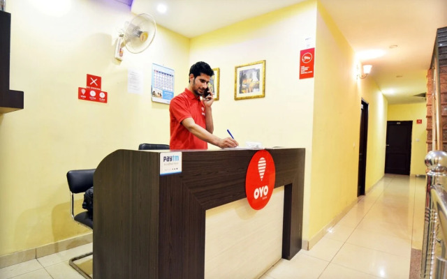 OYO 3004 Hotel Star City