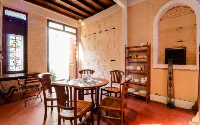 Twin Manggo Homestay