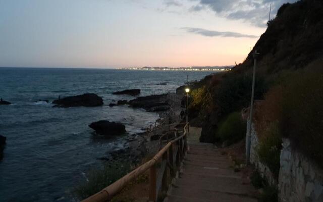 One Bedroom Penthouse Facing the sea