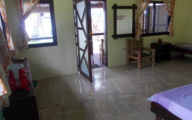 Eddie's Beach Resort Siargao