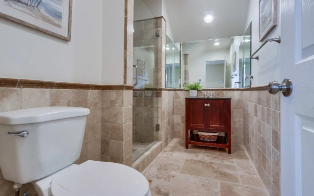 Beautiful Backyard Oasis 5 bedroom 3 Bathroom Home