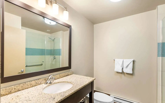 Best Western Plus Hotel Montreal