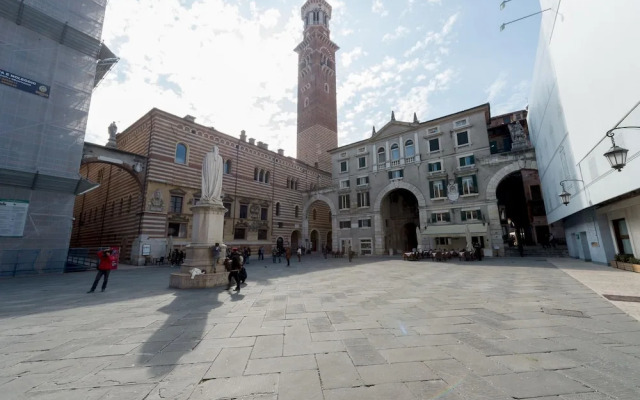 in Verona With 3 Bedrooms and 3 Bathrooms