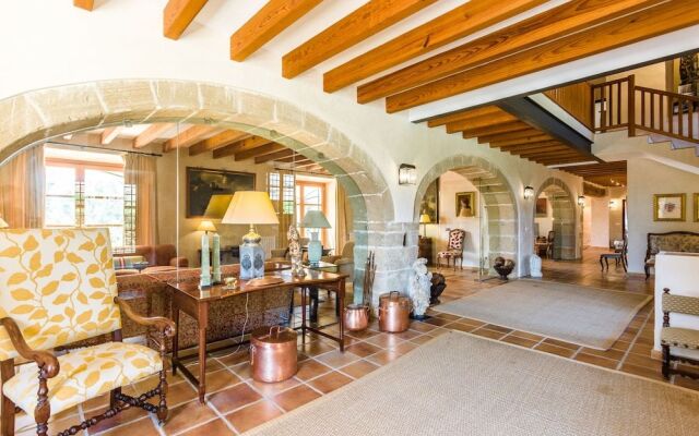 Residence by G Cas Comte