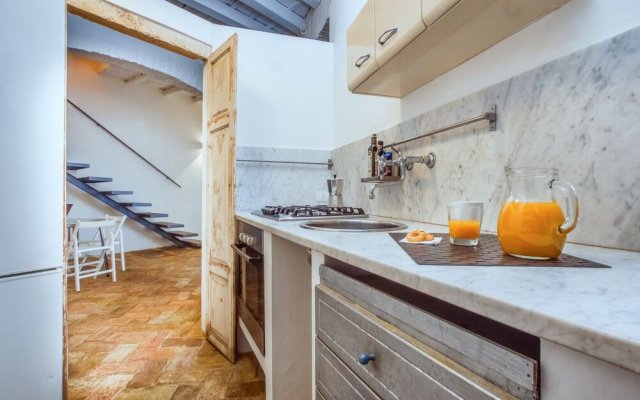 Charming 2 bed Flat in the Heart of Rome