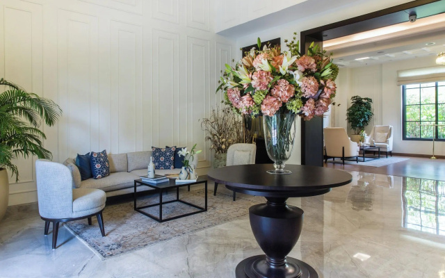 DLF Club 3 – Lobby – Gurugram