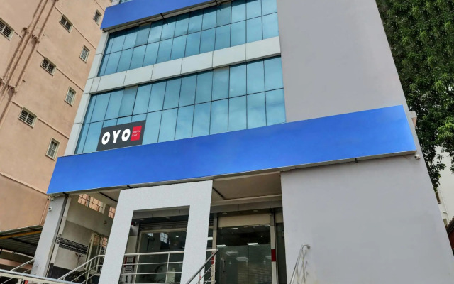 Vasishtha Grand by OYO Rooms