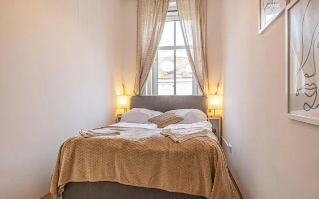 Amazing 1BR-1LR Apt. 7-Min to Stadthalle