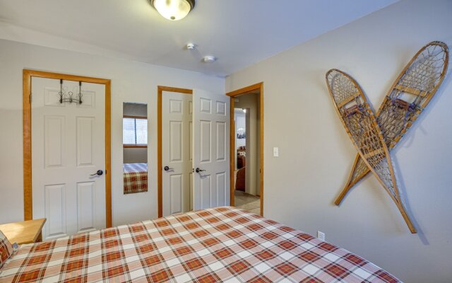 Cozy Ouray Apartment, Steps to Riverwalk Trail!