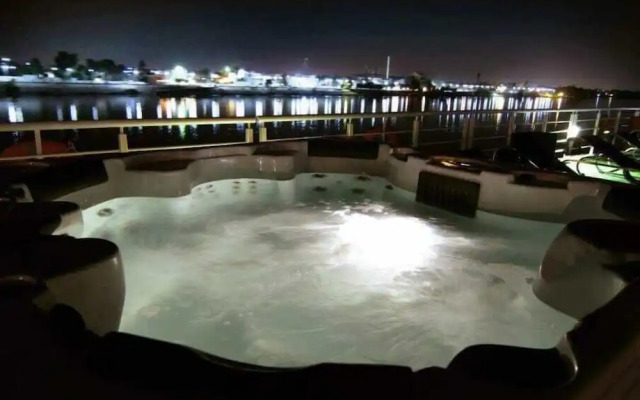 Le Fayan Nile Cruise - Till 17-9 Sat From Luxor for 4&7 Nights Wed From Aswan for 3&7 Nights - 18-9 to 20-11 Thu from Luxor for 4&7 Nights Mon From Aswan for 3&7 Nights - 22-12 Mon from Luxor for 4&7 Nights Fri From Aswan