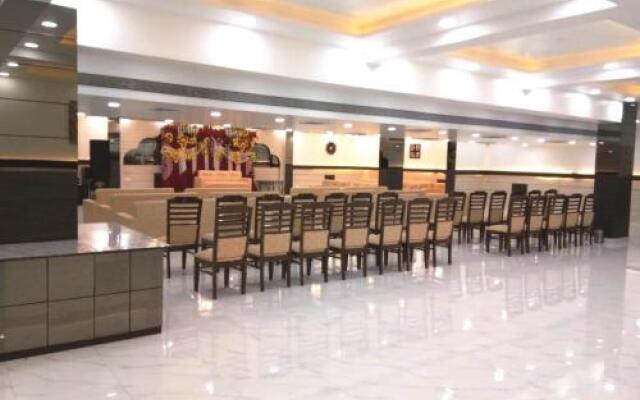 Rutbah Hotel And Restaurant