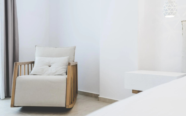 Super Paradise Hotel